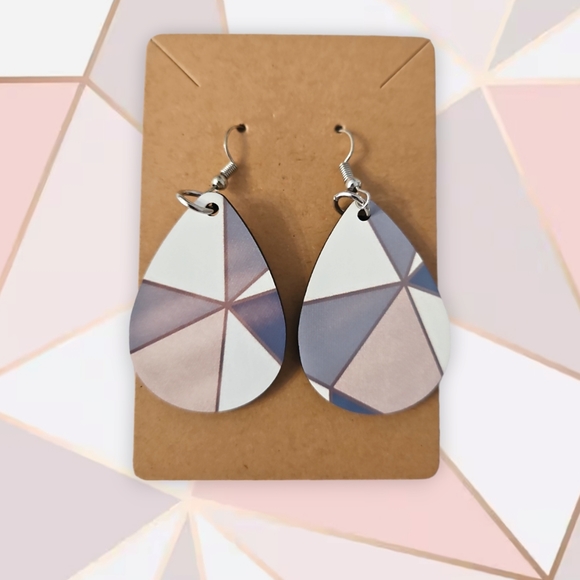 Earrings - Picture 1 of 1